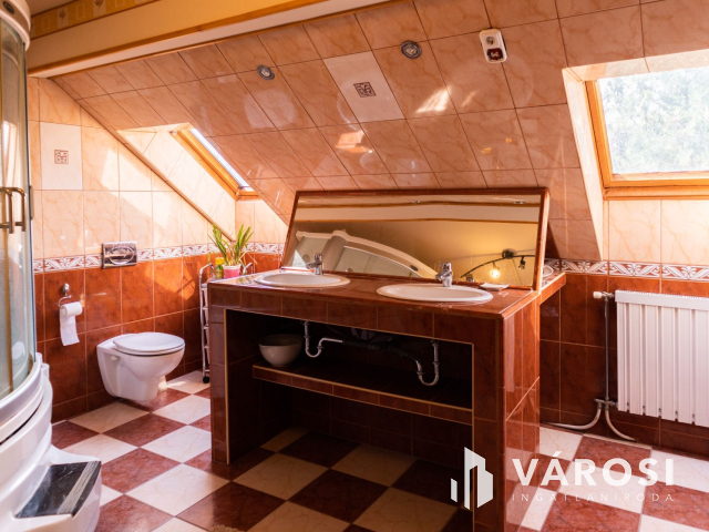 Kübekházi Csoda befektetésre és lakóházra