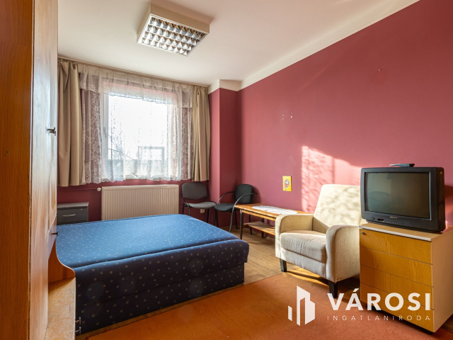 Soroksári úton iparterület eladó, akár működő üzemmel