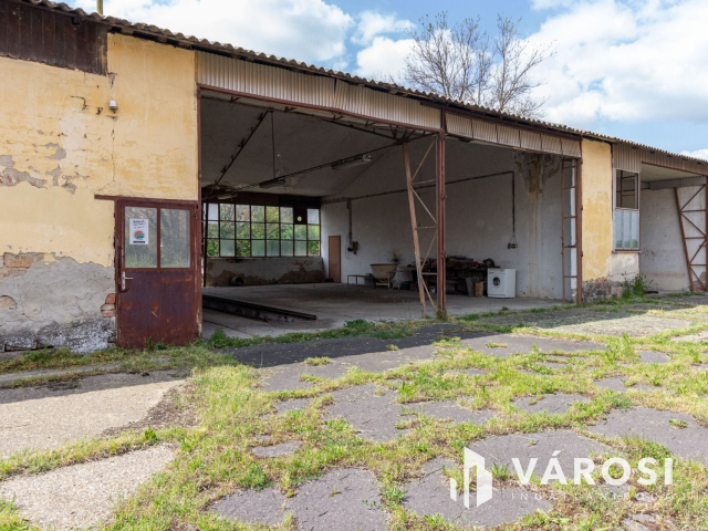 Derekegyházi ipari terület, vállalkozás eladó.