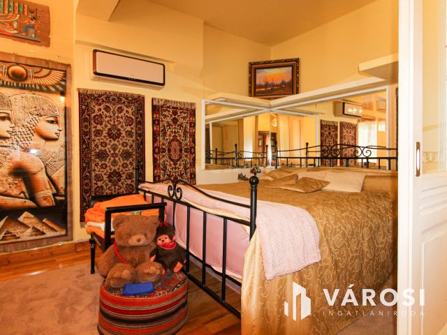 „Vállalkozása és családi háza egy helyen Bajnán.”