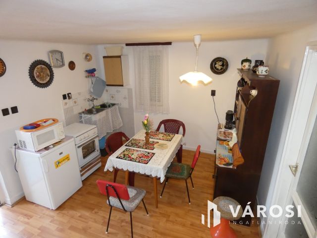 Ecséri templomrom (Révfülöp) közelében nyaraló eladó