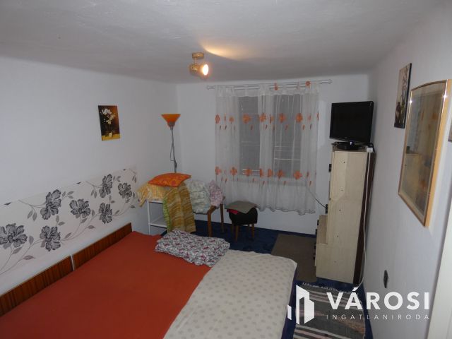 Ecséri templomrom (Révfülöp) közelében nyaraló eladó