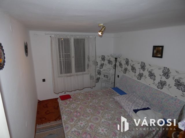 Ecséri templomrom (Révfülöp) közelében nyaraló eladó