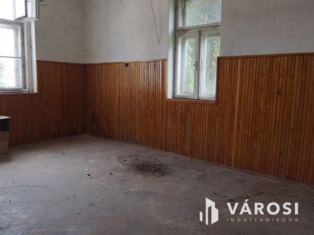 Jó adottságú eladó telephely Gyékényesen!