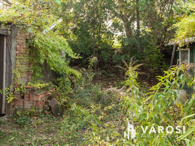 Zártkerti telek Tabajdon 2413 Ft /m2 áron