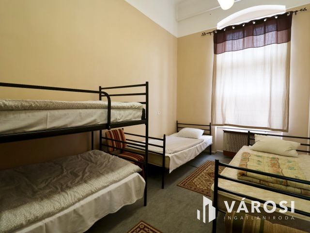 Patinás szállásépület Battonyán