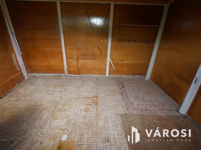 Hatalmas telek eladó Ecseren!