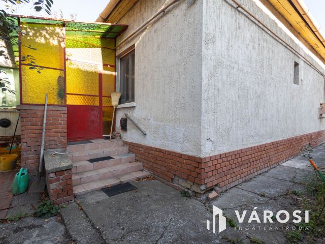 Családi ház tele lehetőséggel!