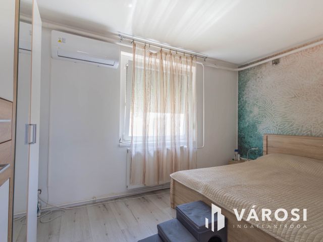 Kettő az egyben - családi ház és üzlet is