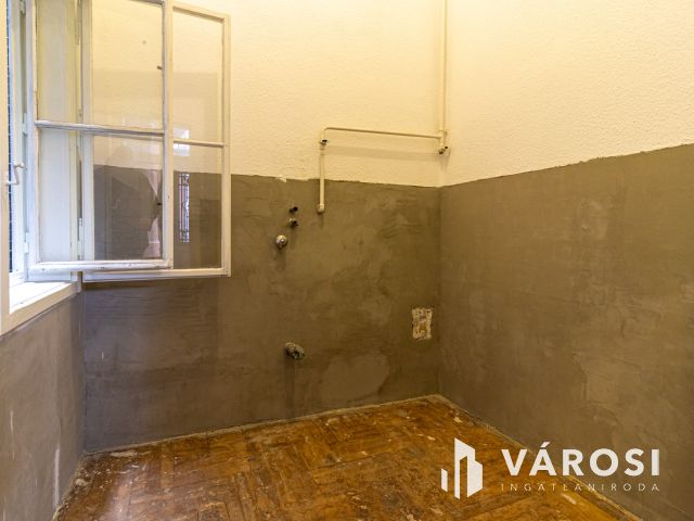 70 m2-es lakás beépíthető tetőtérrel!