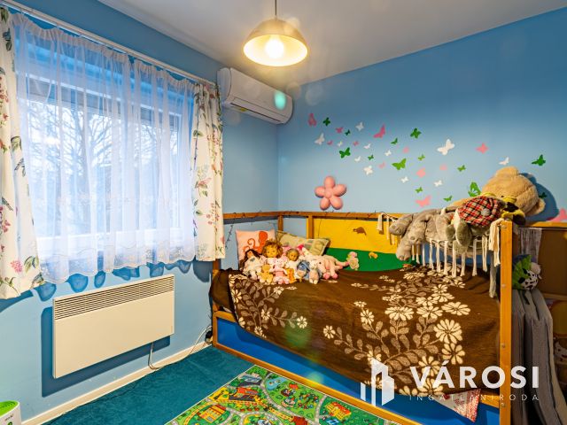 Családi ház Ürömön, akár három generációnak