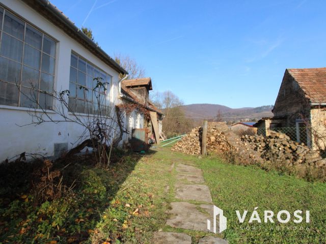 Patakparti kisház + megosztható telek = Bakonybéli nyerő lap