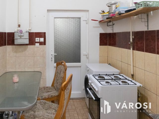 Többgenerációs Családi ház  Kiskundorozsma központi részén.