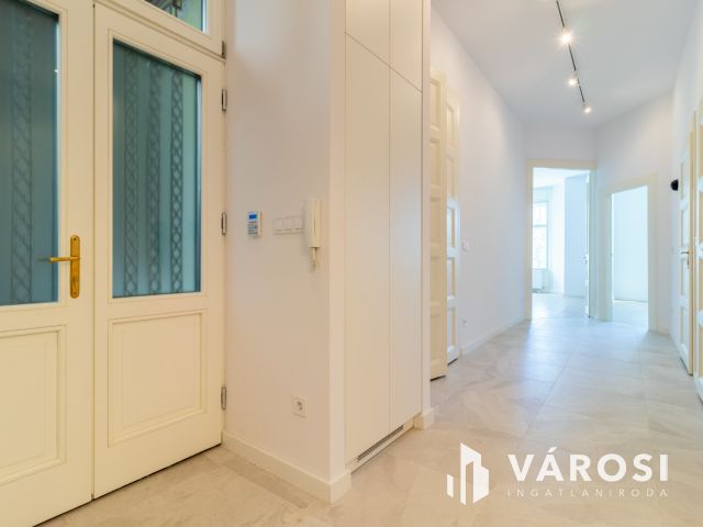 Eladó 3 szobás, prémium minőségben felújított lakás