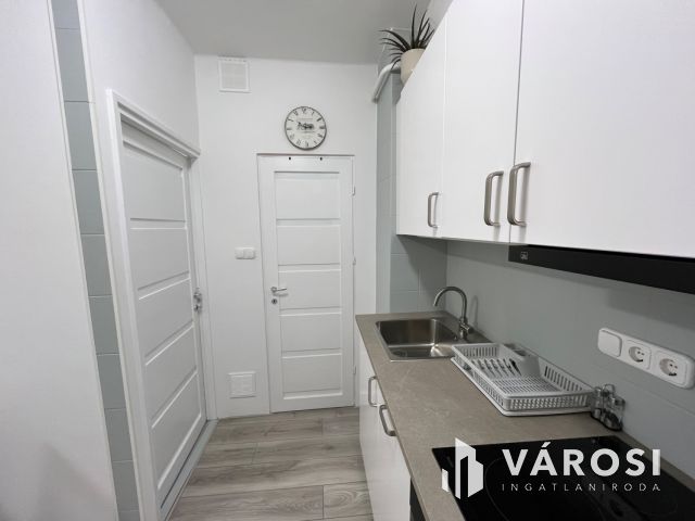 Hajdúszoboszlói, Nagyon Cool Kis Lakás, Nagy Terasszal!