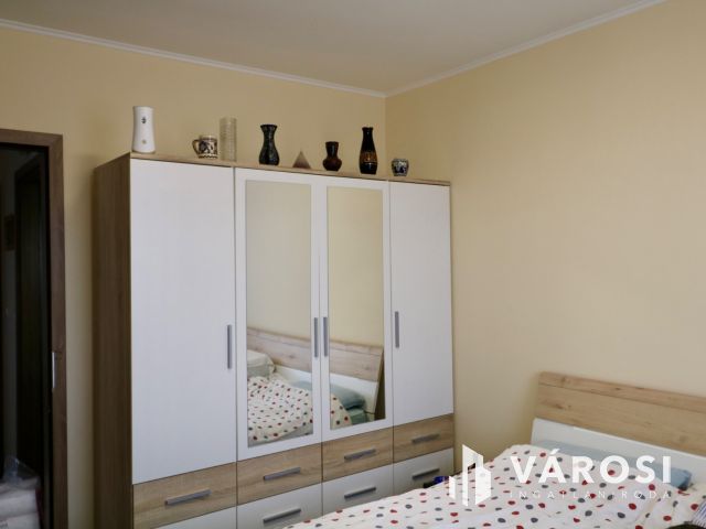 Újszerű családi fészek Győrságon