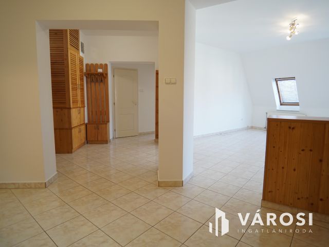 Kiadó lakás az Irtás utcában!