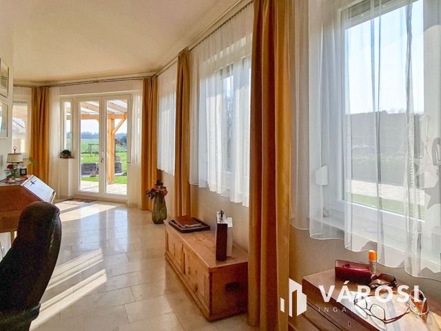 Böhönyén 220 m2-es prémium minőségű kúria eladó!