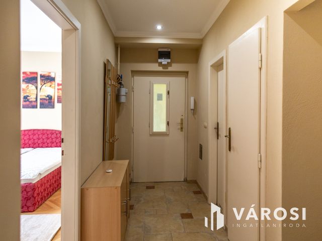 Újszegedi 3 szobás lakás, garázzsal, terasszal