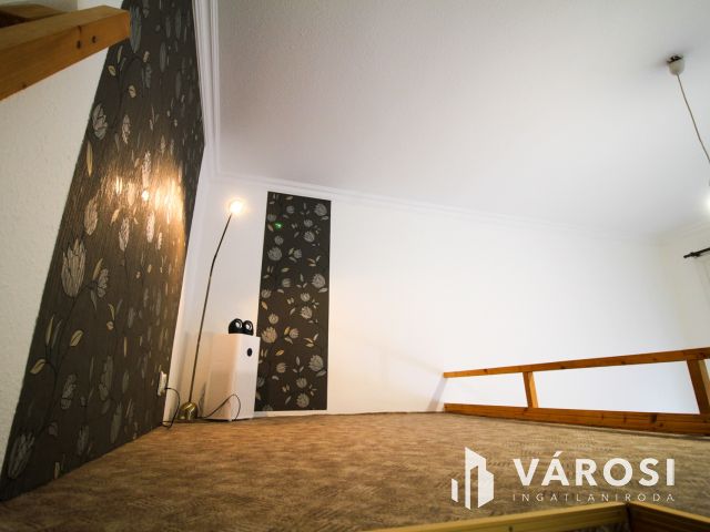 Galériás lakás kiadó a Kálvin tér közvetlen közelében