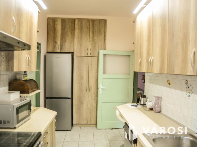 Bővíthető ikerház Halimbán